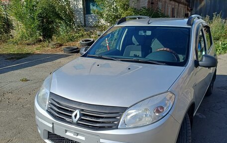 Renault Sandero I, 2013 год, 390 000 рублей, 12 фотография