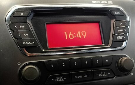 KIA Rio III рестайлинг, 2013 год, 930 000 рублей, 12 фотография