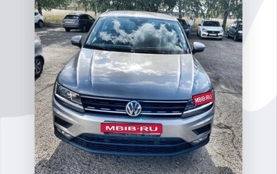 Volkswagen Tiguan II, 2020 год, 2 800 000 рублей, 1 фотография