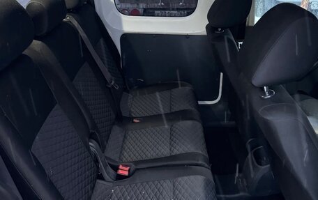 Volkswagen Caddy III рестайлинг, 2011 год, 950 000 рублей, 9 фотография