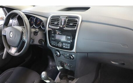 Renault Sandero II рестайлинг, 2017 год, 854 700 рублей, 5 фотография