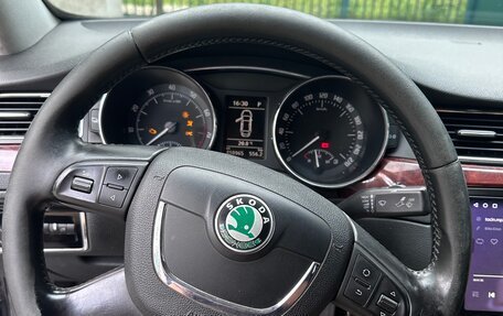Skoda Superb III рестайлинг, 2012 год, 1 000 000 рублей, 7 фотография