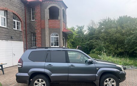 Toyota Land Cruiser Prado 120 рестайлинг, 2006 год, 1 350 000 рублей, 5 фотография