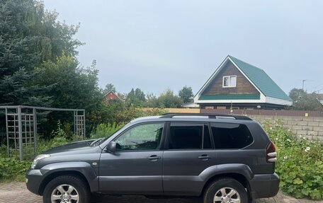Toyota Land Cruiser Prado 120 рестайлинг, 2006 год, 1 350 000 рублей, 2 фотография