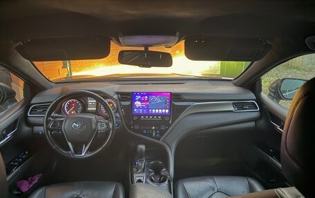 Toyota Camry, 2019 год, 1 795 000 рублей, 6 фотография
