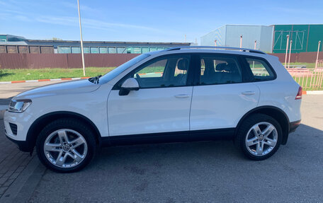 Volkswagen Touareg III, 2015 год, 2 700 000 рублей, 2 фотография