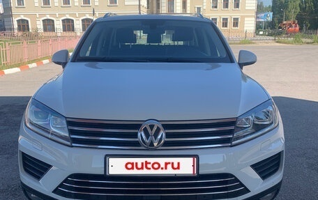 Volkswagen Touareg III, 2015 год, 2 700 000 рублей, 1 фотография