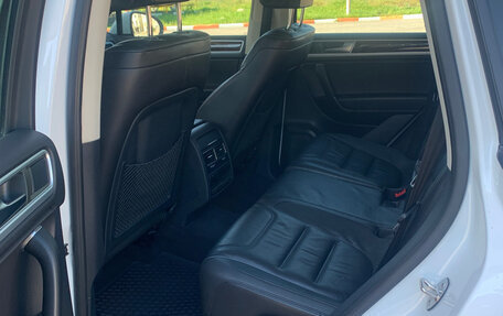 Volkswagen Touareg III, 2015 год, 2 700 000 рублей, 13 фотография