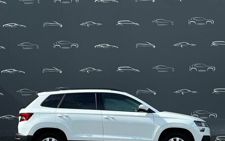 Skoda Karoq I, 2022 год, 2 352 600 рублей, 10 фотография