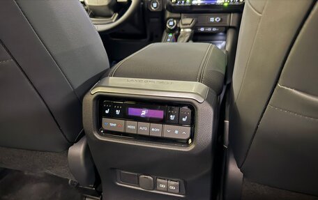 Toyota Land Cruiser Prado, 2026 год, 10 700 000 рублей, 16 фотография