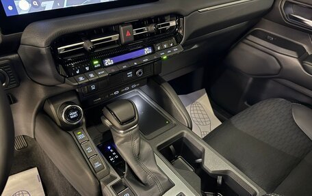 Toyota Land Cruiser Prado, 2026 год, 10 700 000 рублей, 37 фотография