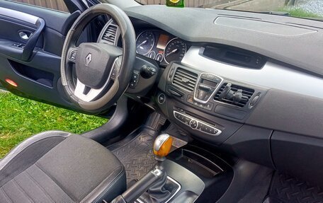Renault Laguna III рестайлинг, 2008 год, 650 000 рублей, 11 фотография
