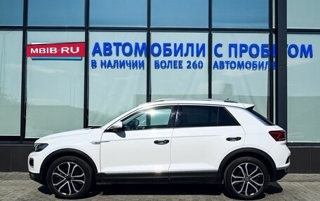 Volkswagen T-Roc I, 2021 год, 2 199 000 рублей, 2 фотография
