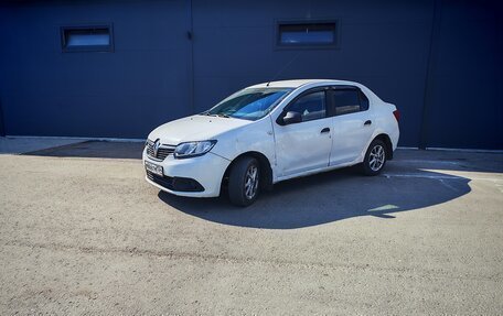 Renault Logan II, 2015 год, 400 000 рублей, 10 фотография