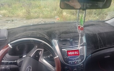 Hyundai Solaris II рестайлинг, 2013 год, 750 000 рублей, 1 фотография