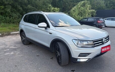 Volkswagen Tiguan II, 2020 год, 2 890 000 рублей, 1 фотография