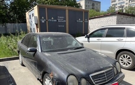 Mercedes-Benz E-Класс, 2000 год, 150 000 рублей, 1 фотография