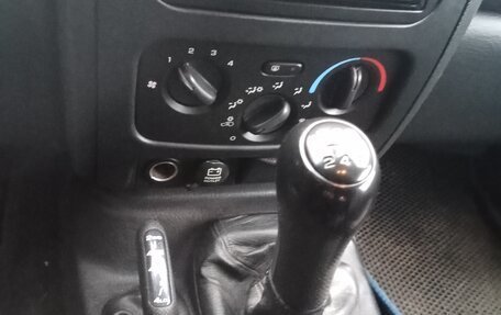 Jeep Liberty (North America) I, 2002 год, 550 000 рублей, 8 фотография