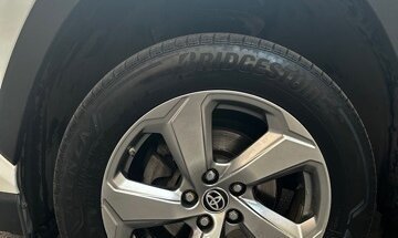 Toyota RAV4, 2020 год, 2 750 000 рублей, 4 фотография