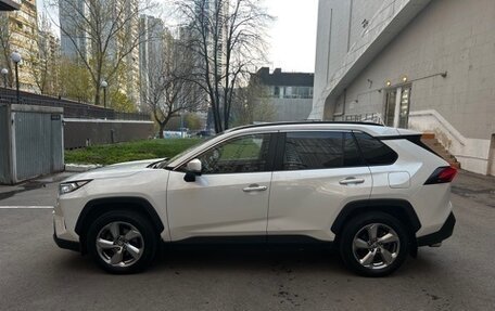Toyota RAV4, 2020 год, 2 750 000 рублей, 8 фотография