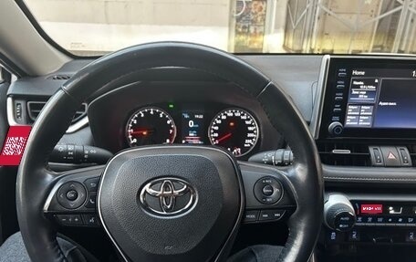 Toyota RAV4, 2020 год, 2 750 000 рублей, 3 фотография