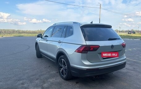 Volkswagen Tiguan II, 2020 год, 2 890 000 рублей, 5 фотография