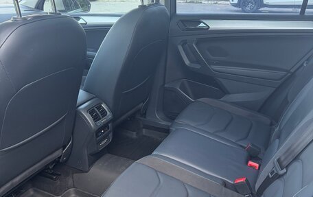 Volkswagen Tiguan II, 2020 год, 2 890 000 рублей, 11 фотография