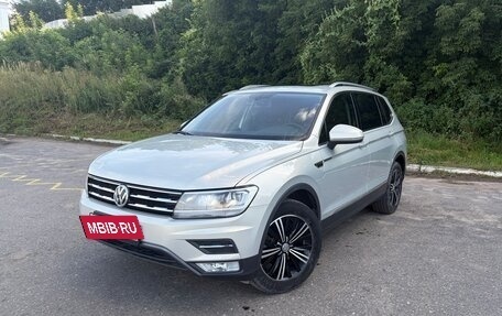 Volkswagen Tiguan II, 2020 год, 2 890 000 рублей, 7 фотография