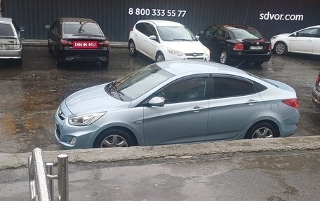 Hyundai Solaris II рестайлинг, 2013 год, 750 000 рублей, 2 фотография