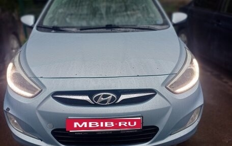Hyundai Solaris II рестайлинг, 2013 год, 750 000 рублей, 7 фотография