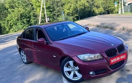 BMW 3 серия, 2011 год, 950 000 рублей, 3 фотография