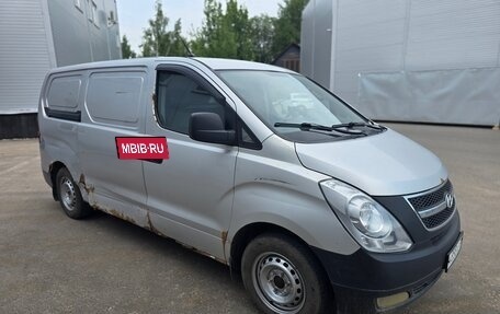 Hyundai Grand Starex Grand Starex I рестайлинг 2, 2008 год, 590 000 рублей, 3 фотография