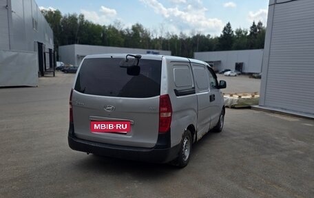Hyundai Grand Starex Grand Starex I рестайлинг 2, 2008 год, 590 000 рублей, 5 фотография