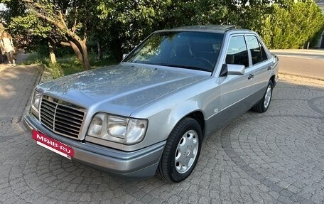 Mercedes-Benz E-Класс, 1995 год, 2 800 000 рублей, 4 фотография