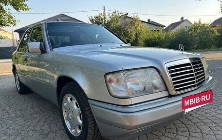 Mercedes-Benz E-Класс, 1995 год, 2 800 000 рублей, 10 фотография