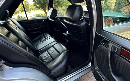 Mercedes-Benz E-Класс, 1995 год, 2 800 000 рублей, 21 фотография