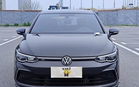 Volkswagen Golf VIII, 2023 год, 2 190 000 рублей, 2 фотография