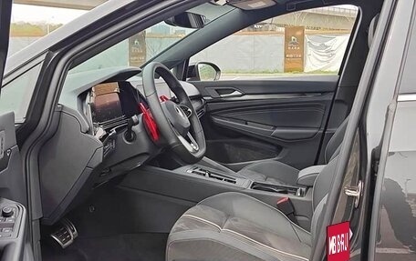 Volkswagen Golf VIII, 2023 год, 2 190 000 рублей, 7 фотография
