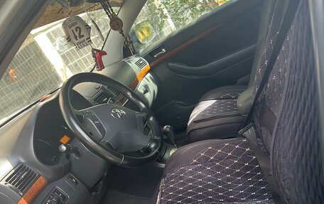 Toyota Avensis III рестайлинг, 2006 год, 600 000 рублей, 5 фотография