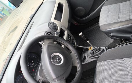 Renault Logan I, 2010 год, 355 000 рублей, 13 фотография