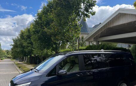 Mercedes-Benz V-Класс, 2018 год, 6 450 000 рублей, 2 фотография