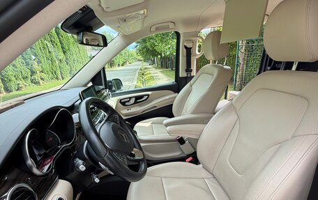 Mercedes-Benz V-Класс, 2018 год, 6 450 000 рублей, 6 фотография
