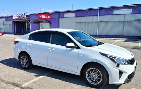 KIA Rio IV, 2021 год, 1 630 000 рублей, 5 фотография