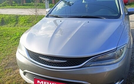 Chrysler 200 II, 2014 год, 1 350 000 рублей, 2 фотография