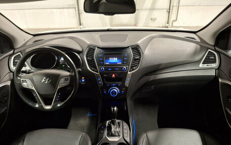 Hyundai Santa Fe III рестайлинг, 2017 год, 2 350 000 рублей, 14 фотография