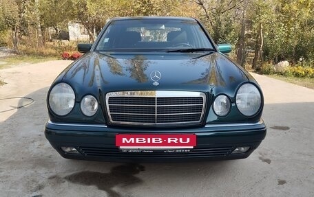 Mercedes-Benz E-Класс, 1998 год, 3 500 000 рублей, 3 фотография