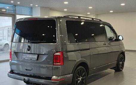 Volkswagen Multivan T6 рестайлинг, 2019 год, 4 520 000 рублей, 6 фотография