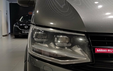 Volkswagen Multivan T6 рестайлинг, 2019 год, 4 520 000 рублей, 21 фотография