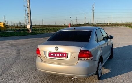 Volkswagen Polo VI (EU Market), 2010 год, 640 000 рублей, 2 фотография