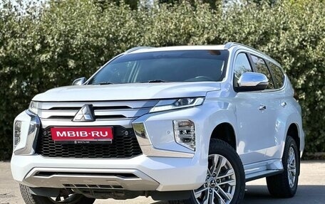 Mitsubishi Pajero Sport III рестайлинг, 2020 год, 3 590 000 рублей, 1 фотография